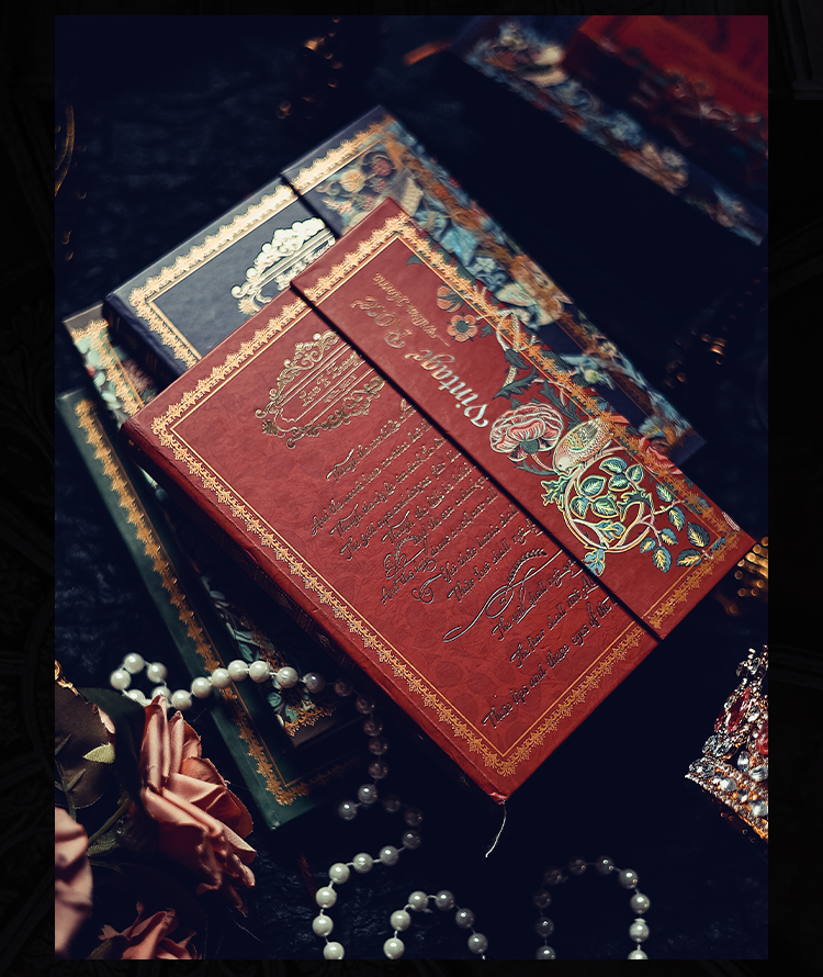 Vintage Floral Tri-Fold Journal – B6 Gold-Foil Hardcover Notebook