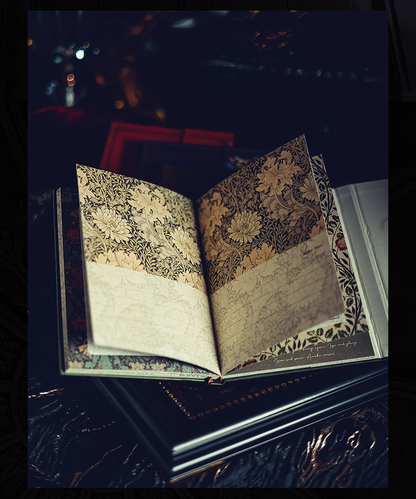 Vintage Floral Tri-Fold Journal – B6 Gold-Foil Hardcover Notebook
