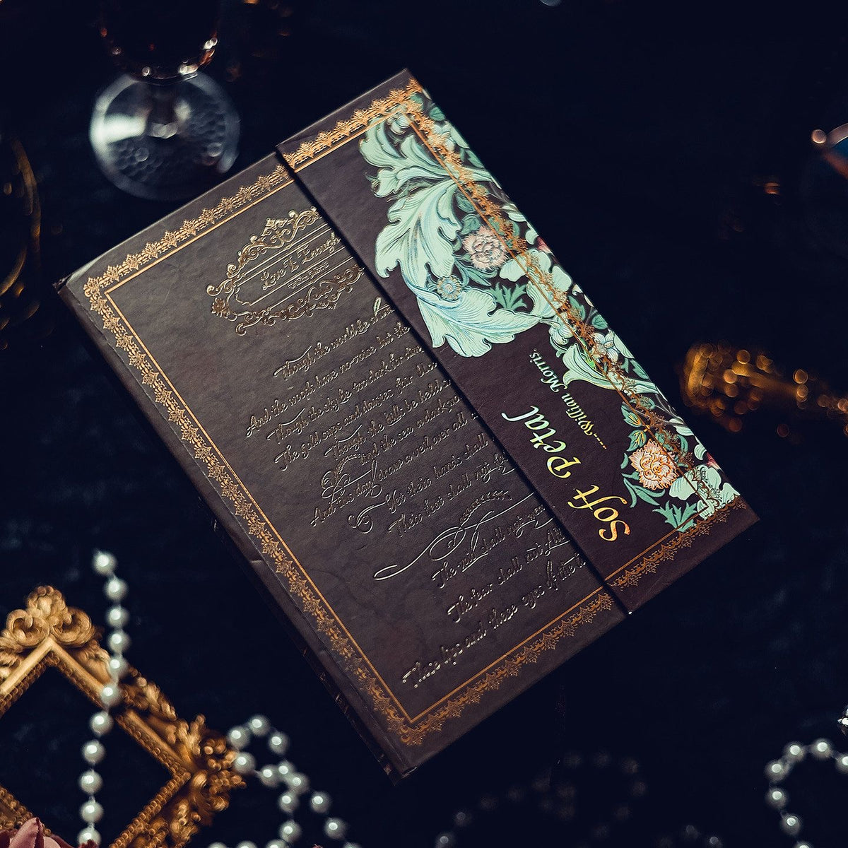 Vintage Floral Tri-Fold Journal – B6 Gold-Foil Hardcover Notebook
